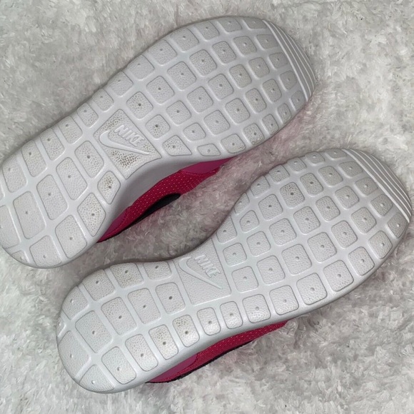 Nike Roshe GS Size 4.5Y - Picture 3 of 6